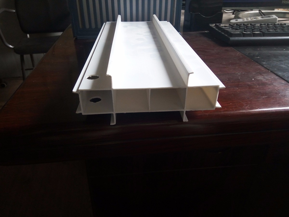 贵港立面拉缝板 (1)150MM宽拉缝板